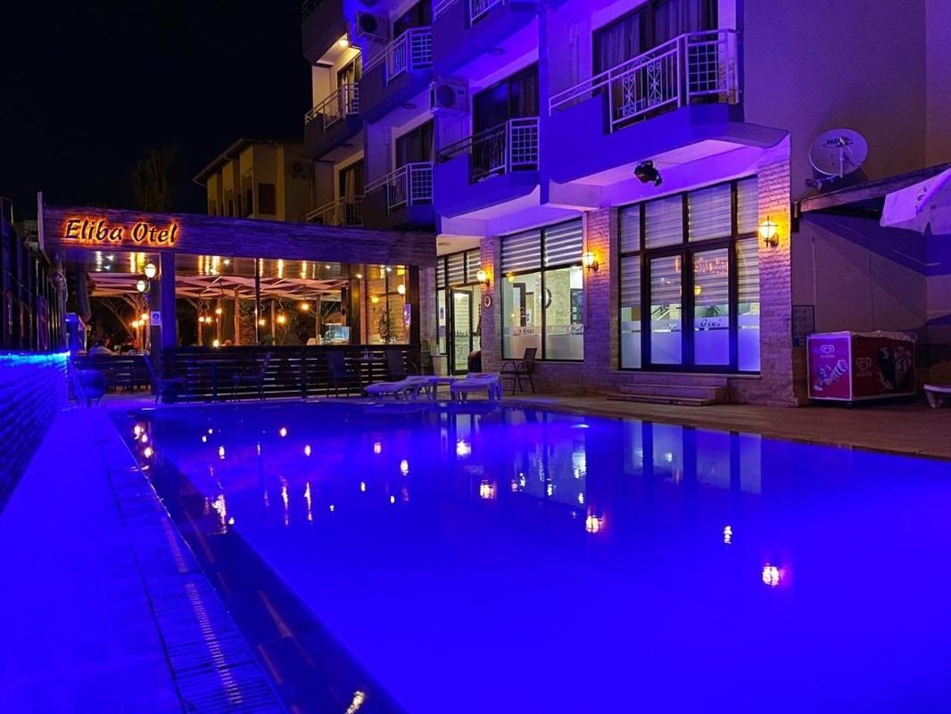 Eliba Otel Çeşme Extérieur photo
